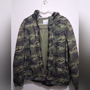 Camouflage Zip-Up Jacket